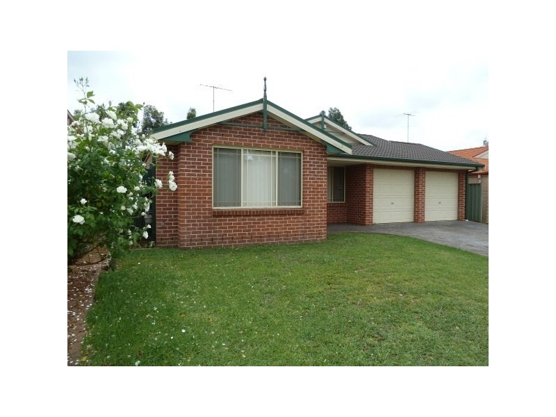 5 Kukundi Drive, Glenmore Park NSW 2745