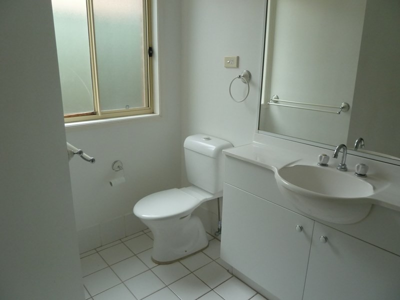 5 Kukundi Drive, Glenmore Park NSW 2745