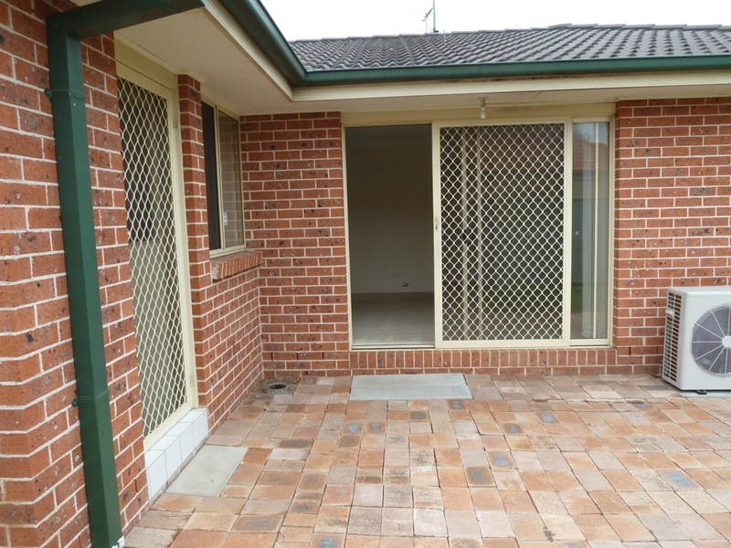 5 Kukundi Drive, Glenmore Park NSW 2745