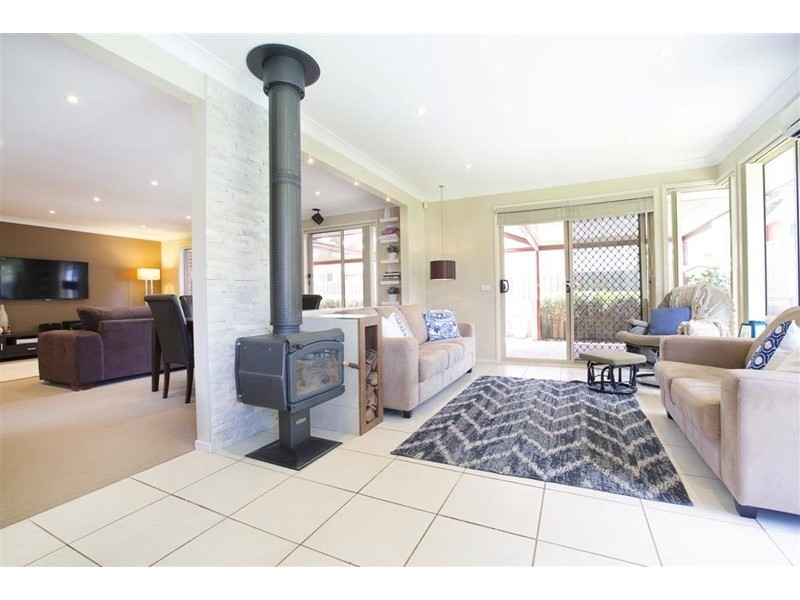 39 Ballybunnion Terrace, Glenmore Park NSW 2745