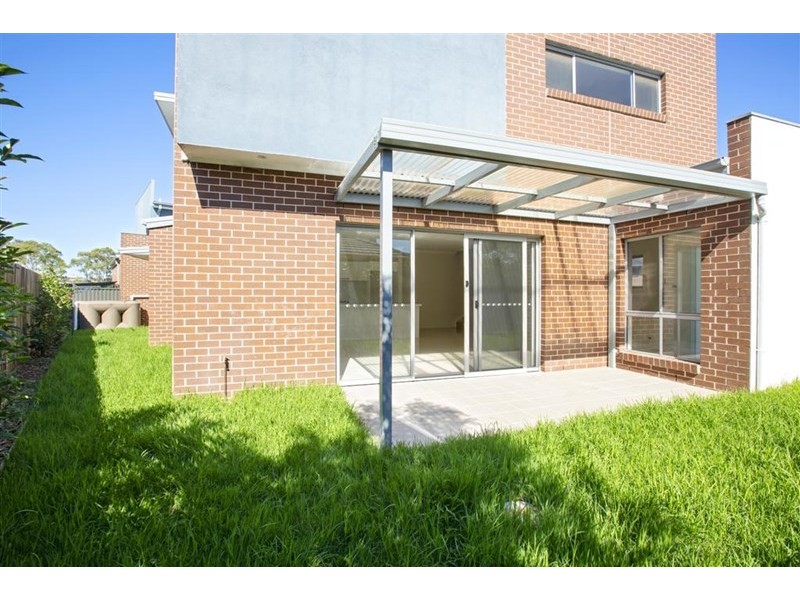 24 Foothills Terrace, Glenmore Park NSW 2745