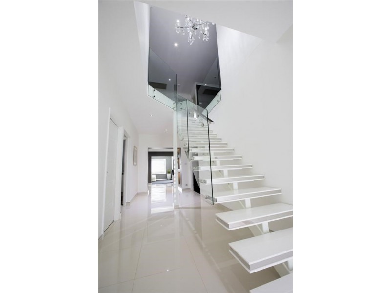 114 Ridgetop Drive, Glenmore Park NSW 2745