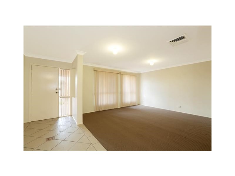 38 Kukundi Drive, Glenmore Park NSW 2745