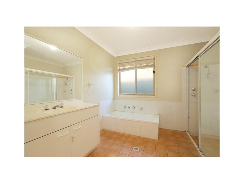 38 Kukundi Drive, Glenmore Park NSW 2745