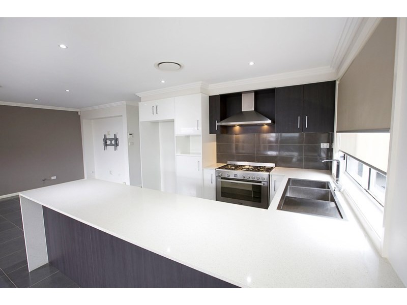 121 Glenmore Ridge Drive, Glenmore Park NSW 2745