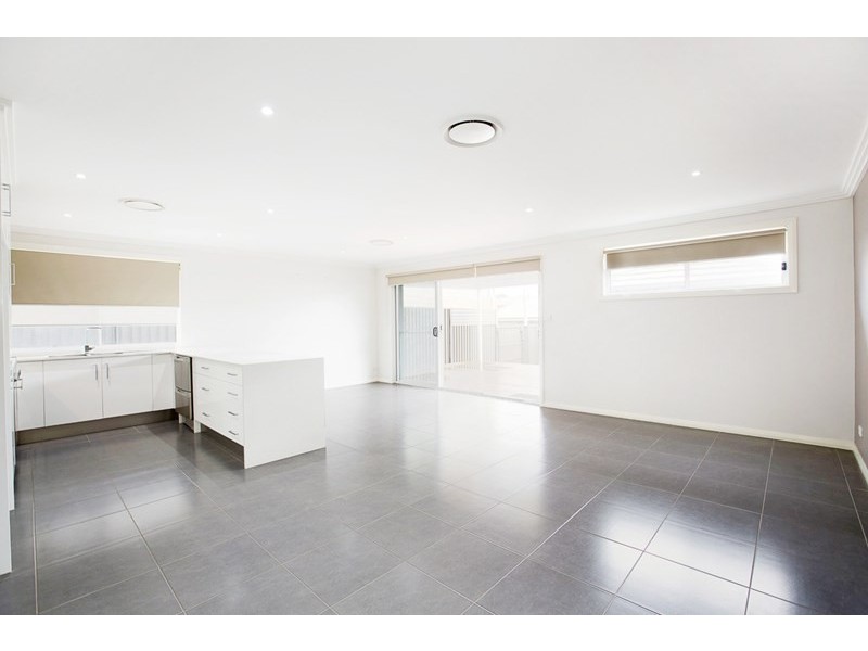 121 Glenmore Ridge Drive, Glenmore Park NSW 2745
