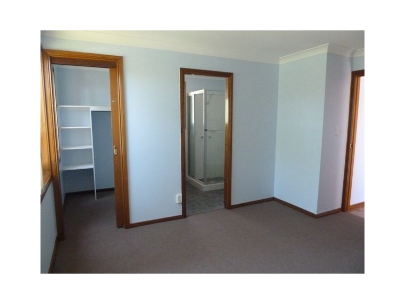 18 Fitzgerald Place, Glenmore Park NSW 2745