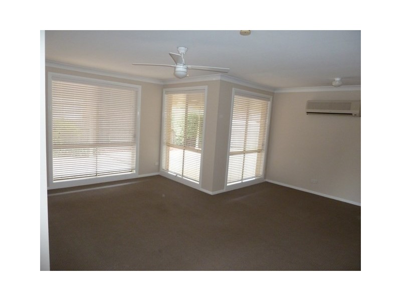 22 Wari Avenue, Glenmore Park NSW 2745