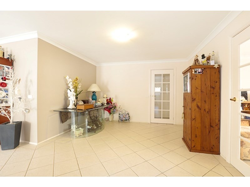 25 Dara Crescent, Glenmore Park NSW 2745