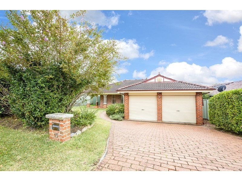 15 Banjo Paterson Close, Glenmore Park NSW 2745
