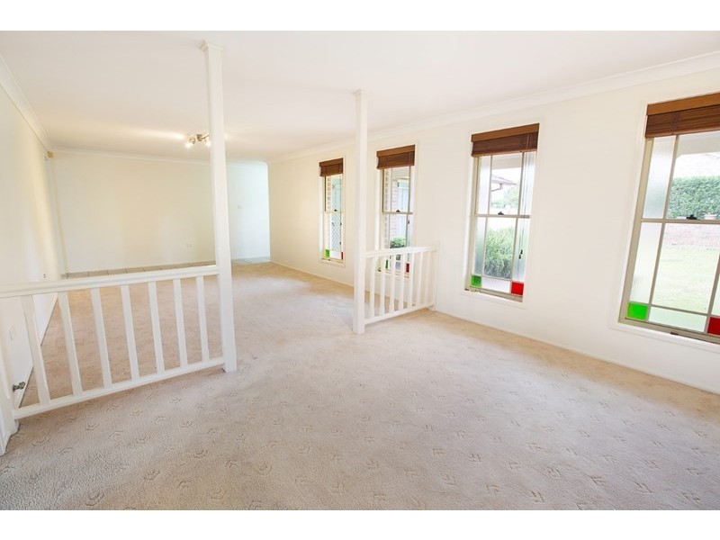 15 Banjo Paterson Close, Glenmore Park NSW 2745