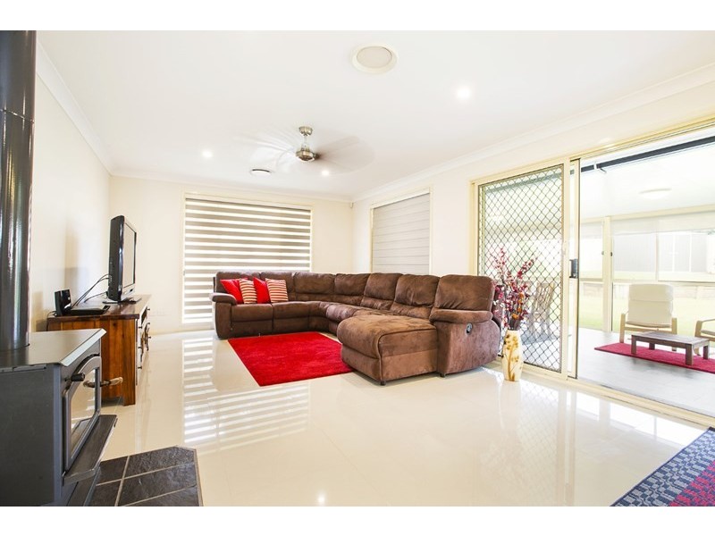 5 Magpie Place, Glenmore Park NSW 2745