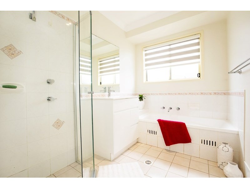 5 Magpie Place, Glenmore Park NSW 2745