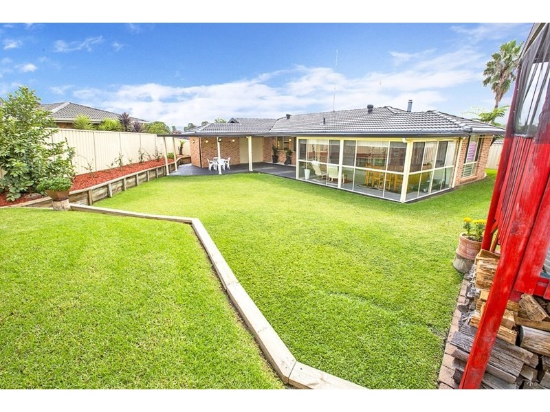 5 Magpie Place, Glenmore Park NSW 2745