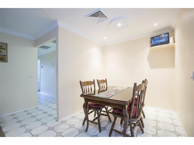 26 Fairywren Close, Glenmore Park NSW 2745