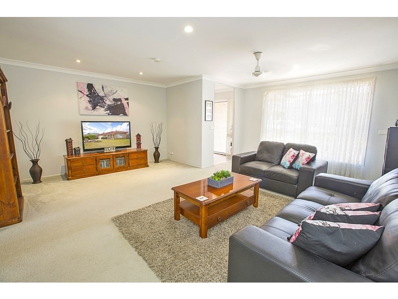 32 Kobina Avenue, Glenmore Park NSW 2745