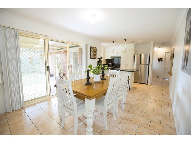 5 Mackenzie Avenue, Glenmore Park NSW 2745