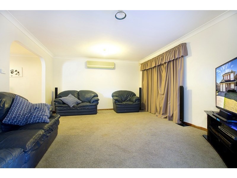 13 Marigold Close, Glenmore Park NSW 2745