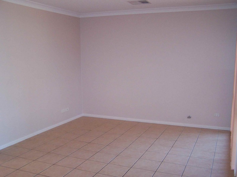 54 Midin Close, Glenmore Park NSW 2745