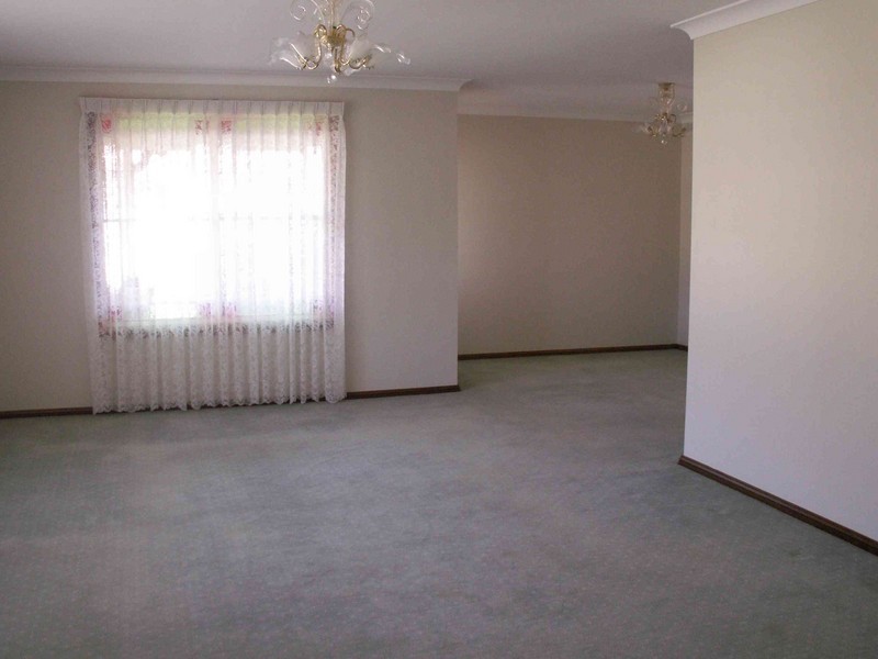 2 Veronica Place, Glenmore Park NSW 2745