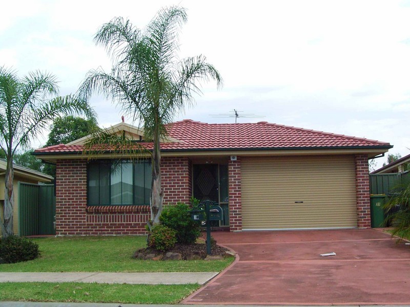 39 Wolara Avenue, Glenmore Park NSW 2745
