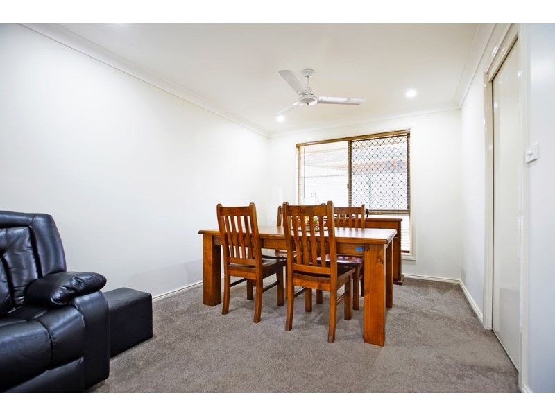 25 Ferntree Close, Glenmore Park NSW 2745