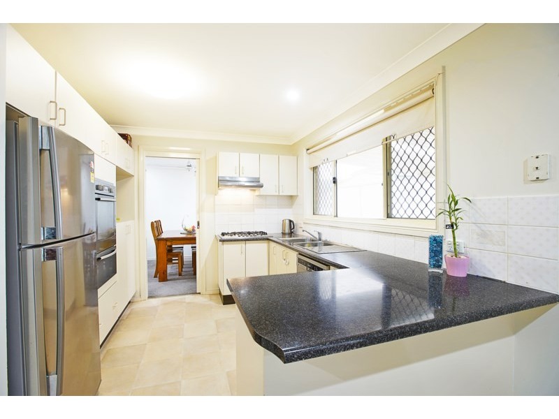 25 Ferntree Close, Glenmore Park NSW 2745