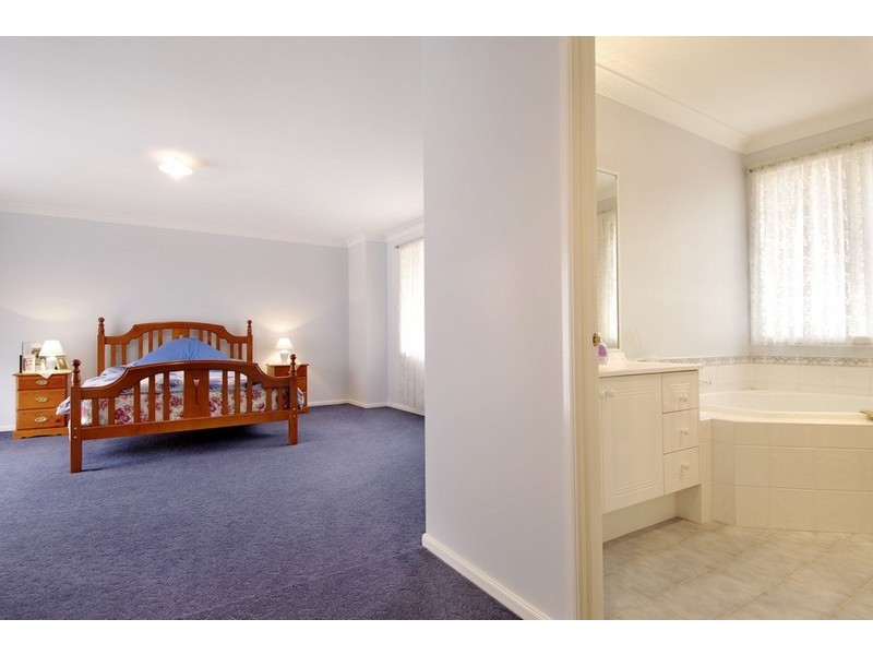 6 Cedar Court, Glenmore Park NSW 2745