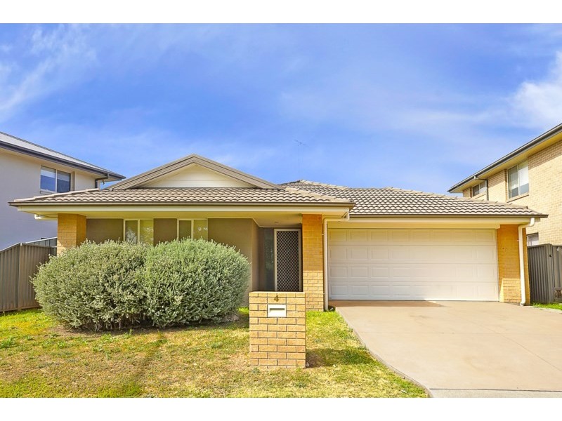 4 Tall Trees Drive, Glenmore Park NSW 2745