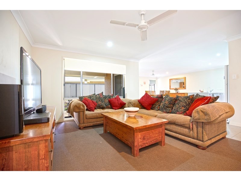 4 Tall Trees Drive, Glenmore Park NSW 2745