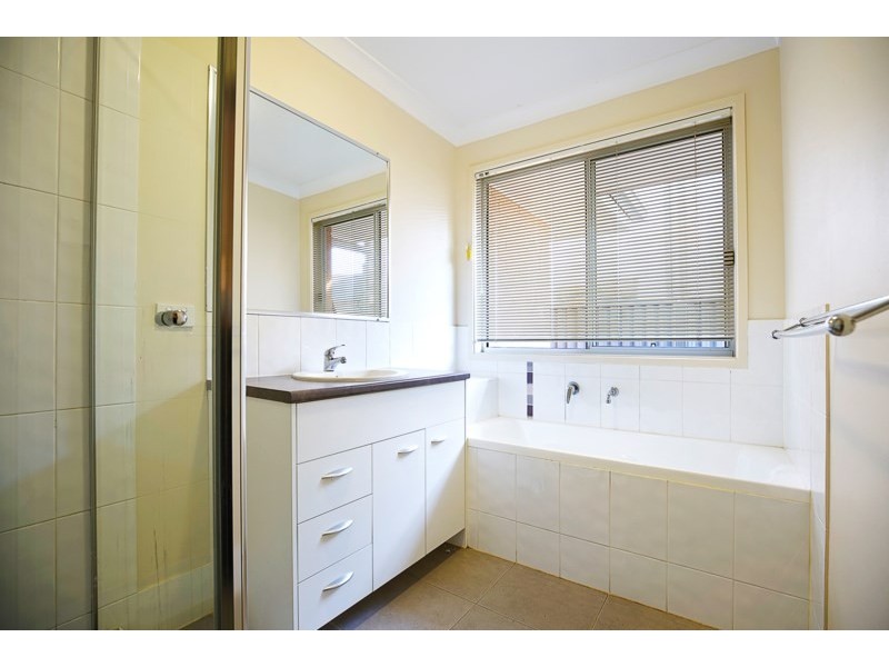 4 Tall Trees Drive, Glenmore Park NSW 2745