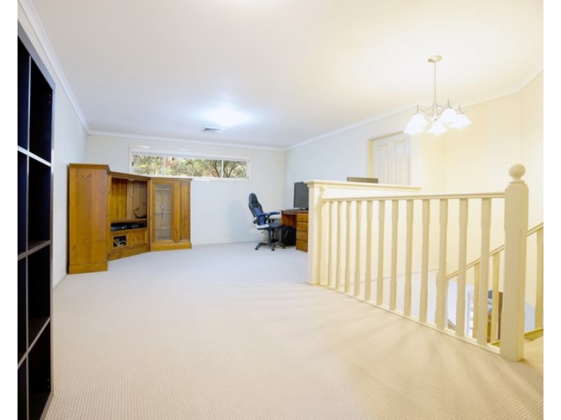 3 Tallowood Place, Cranebrook NSW 2749