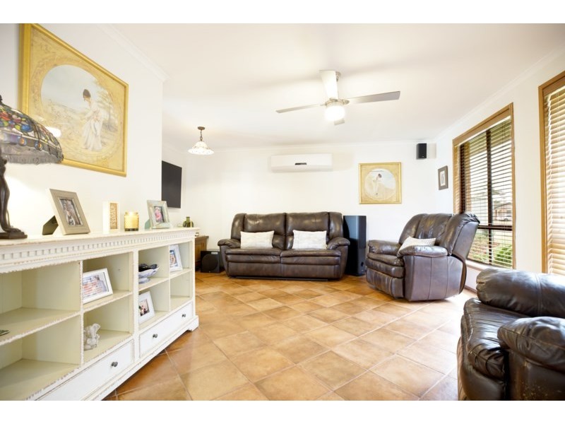 2 Barcoo Close, Erskine Park NSW 2759