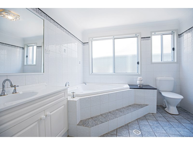 31 Butcherbird Place, Glenmore Park NSW 2745