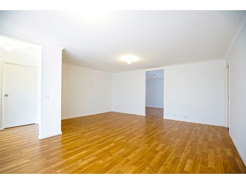 16 Waringa Crescent, Glenmore Park NSW 2745