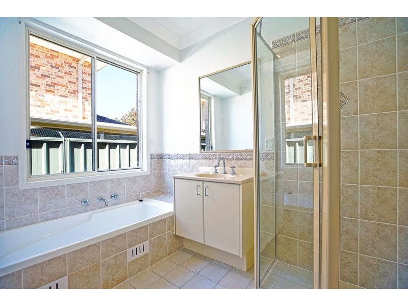 16 Waringa Crescent, Glenmore Park NSW 2745