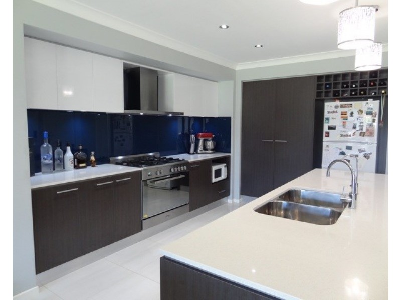 14 Foothills Terrace, Glenmore Park NSW 2745