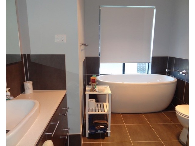 14 Foothills Terrace, Glenmore Park NSW 2745