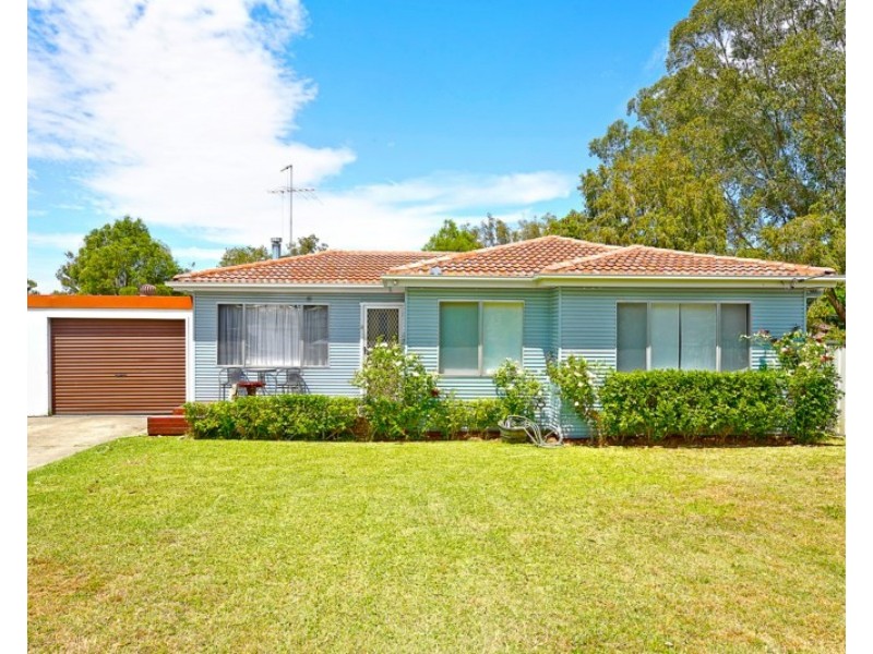 15 Lincoln Drive, Cambridge Park NSW 2747