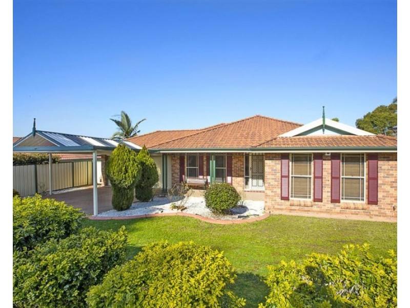 38 The Lakes Drive, Glenmore Park NSW 2745