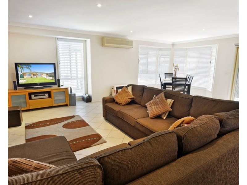 37 Waringa Crescent, Glenmore Park NSW 2745