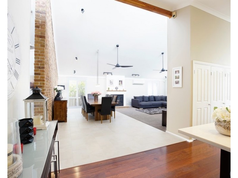 13 Bradyn Place, Glenmore Park NSW 2745