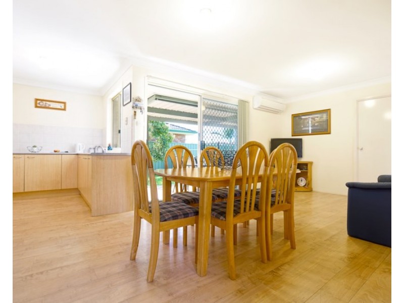 8 Prestwick Terrace, Glenmore Park NSW 2745