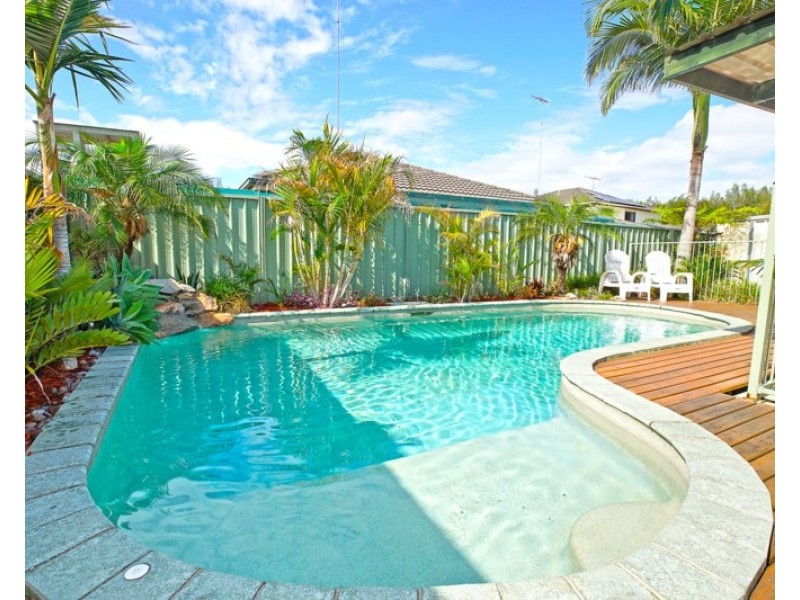 8 Prestwick Terrace, Glenmore Park NSW 2745