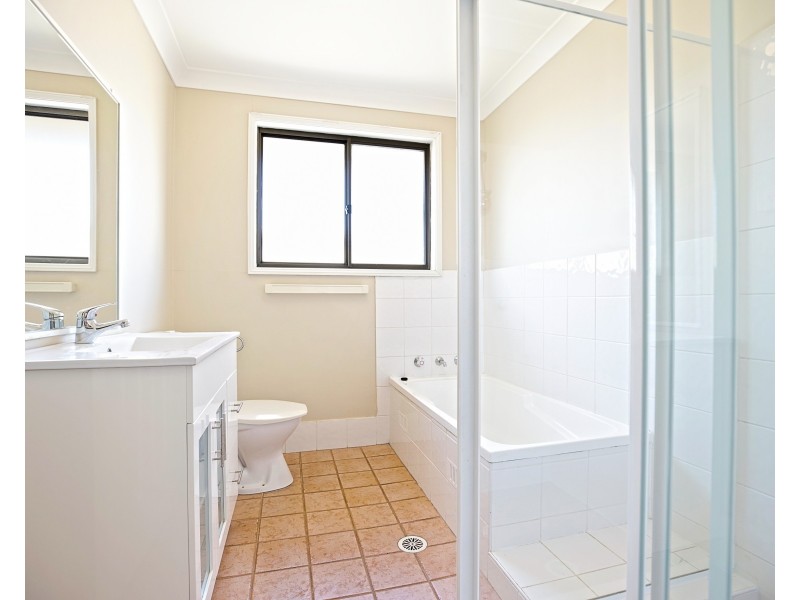 101 The Lakes Drive, Glenmore Park NSW 2745