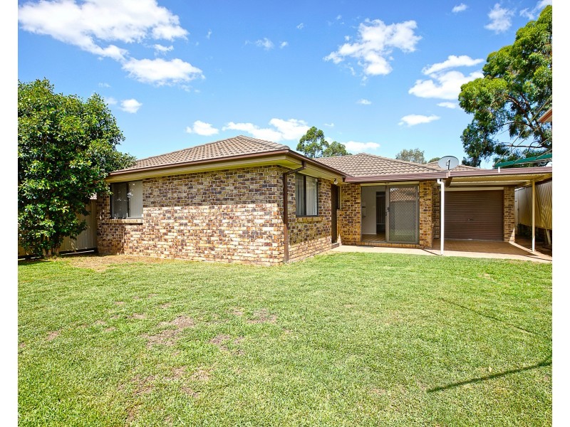 101 The Lakes Drive, Glenmore Park NSW 2745