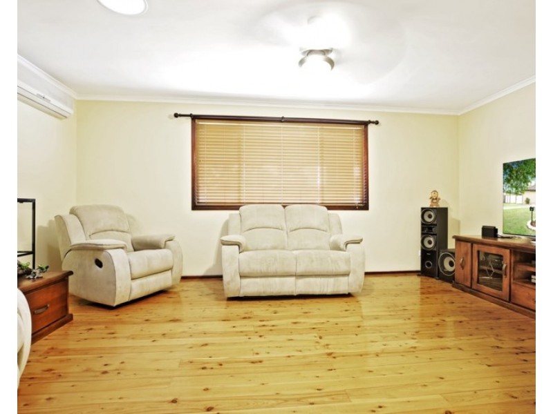 22 Melita Road, Cambridge Park NSW 2747