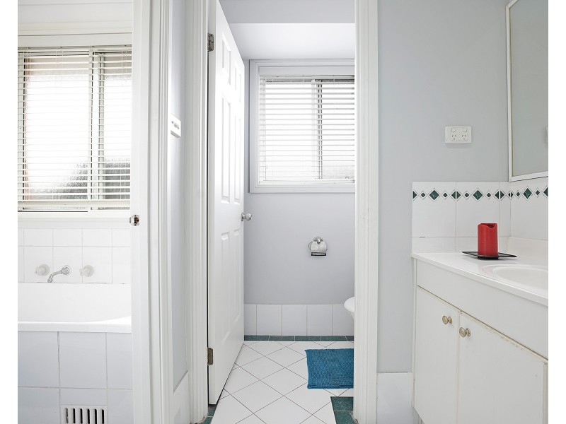 5 Midin Close, Glenmore Park NSW 2745