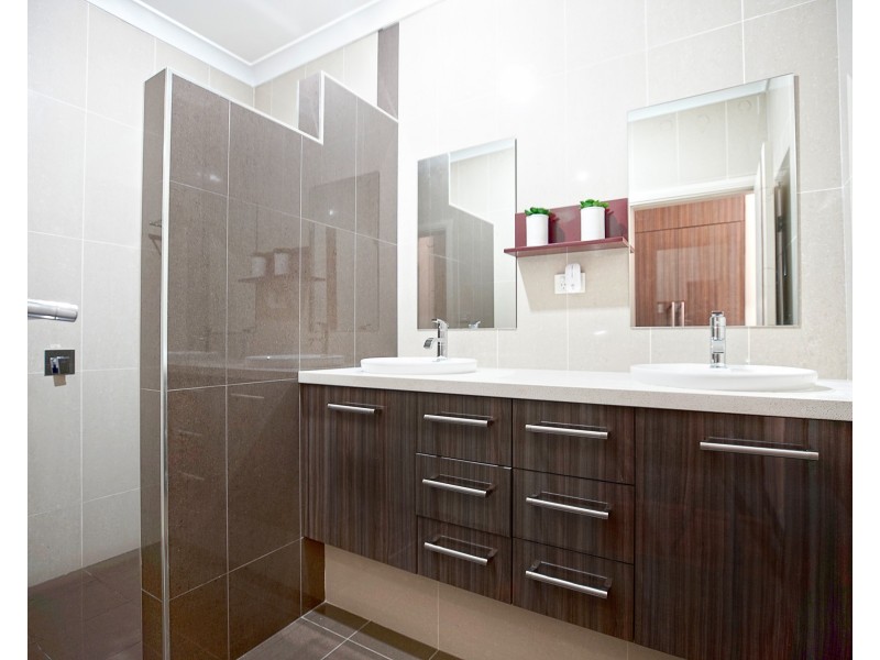 3 Lady Jamison Drive, Glenmore Park NSW 2745