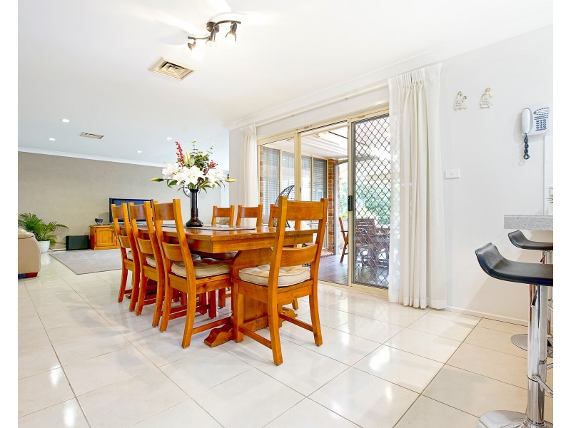 22 Knox Street, Glenmore Park NSW 2745